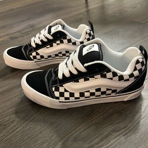 Vans Knu Skool - New with Box